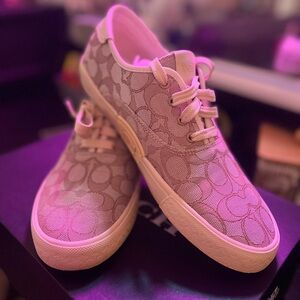 Coach Women's stone / chalk  Sneakers